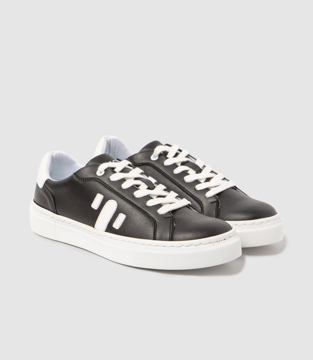 Onix Woman Black
